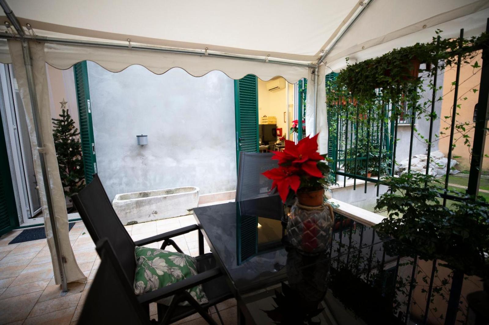 Flatinrome Trastevere Deluxe Rooms - Green Patio Eksteriør bilde