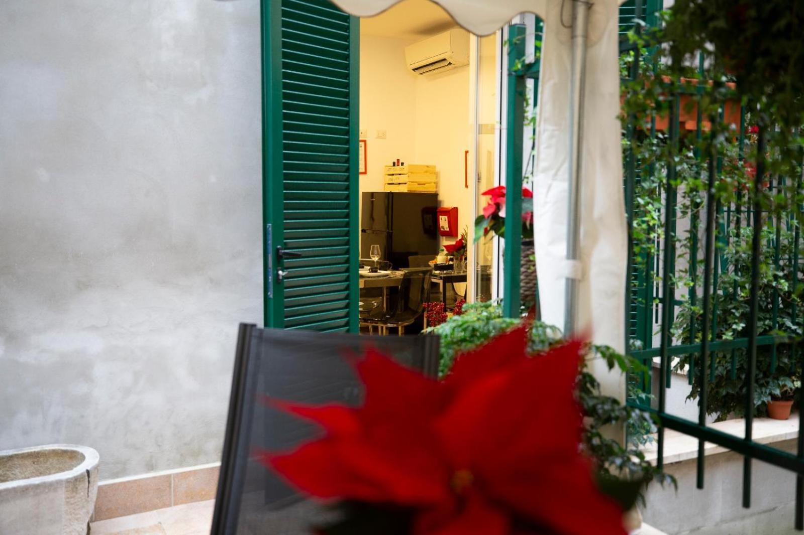 Flatinrome Trastevere Deluxe Rooms - Green Patio Eksteriør bilde