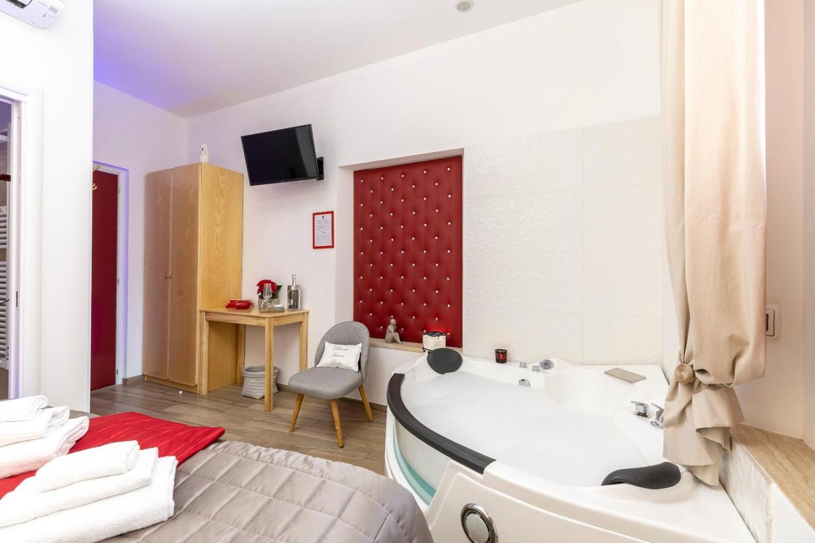 Flatinrome Trastevere Deluxe Rooms - Green Patio Eksteriør bilde