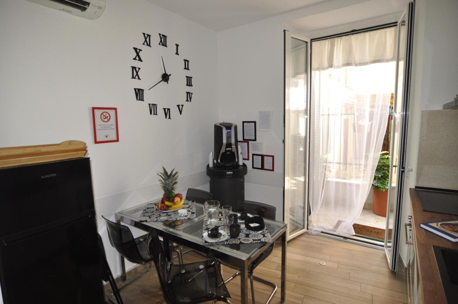Flatinrome Trastevere Deluxe Rooms - Green Patio Eksteriør bilde