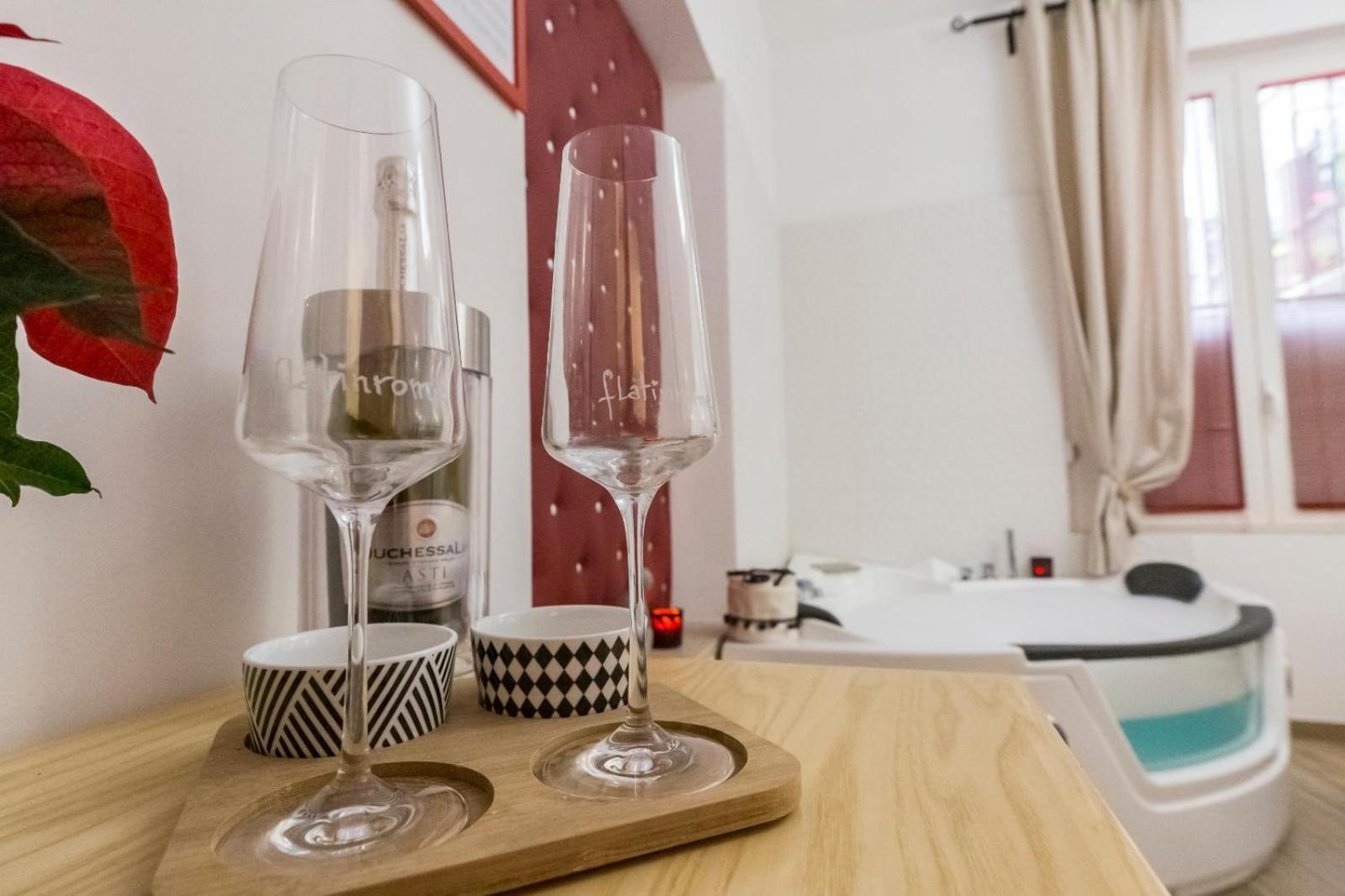 Flatinrome Trastevere Deluxe Rooms - Green Patio Eksteriør bilde