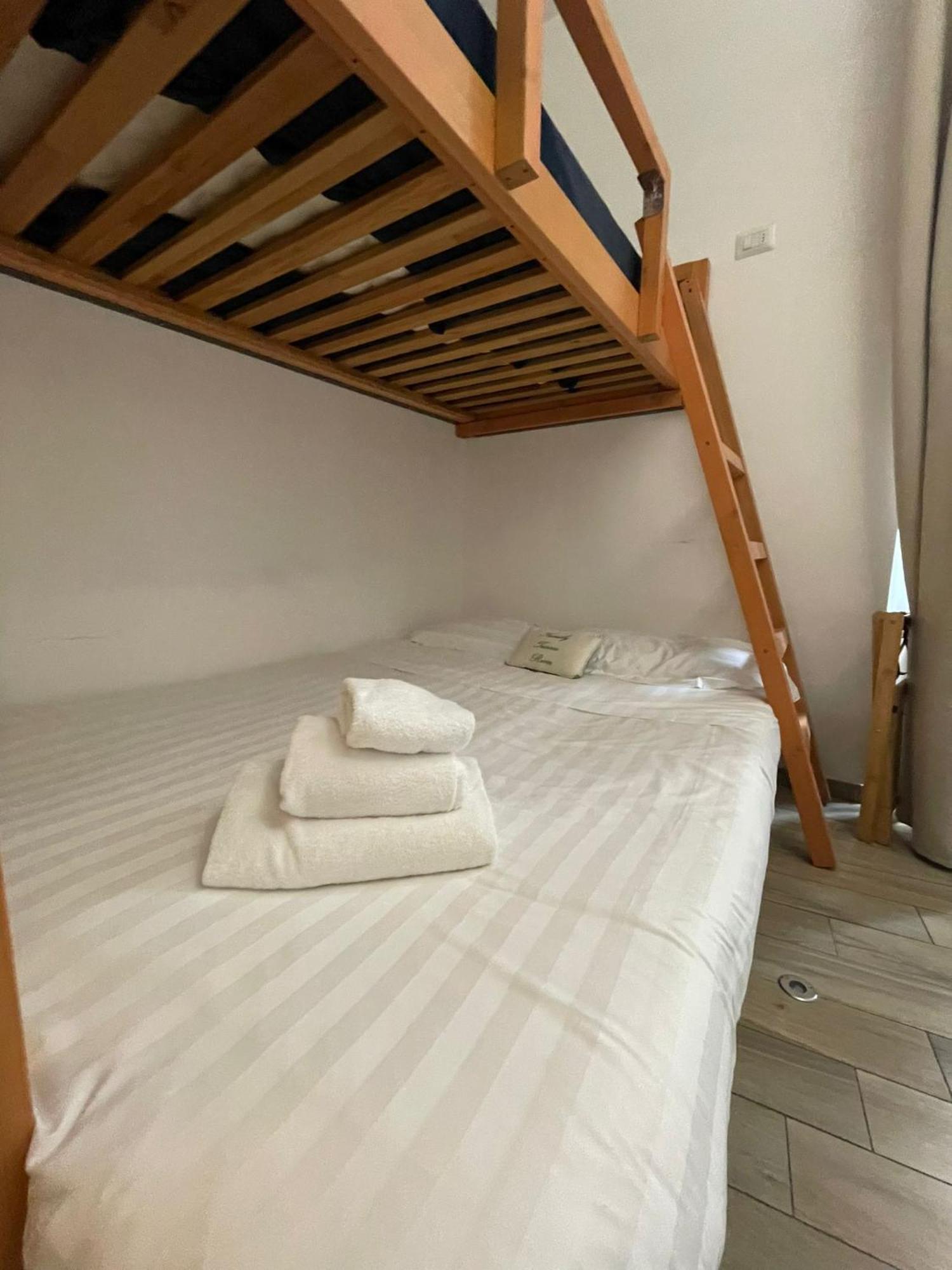 Flatinrome Trastevere Deluxe Rooms - Green Patio Eksteriør bilde