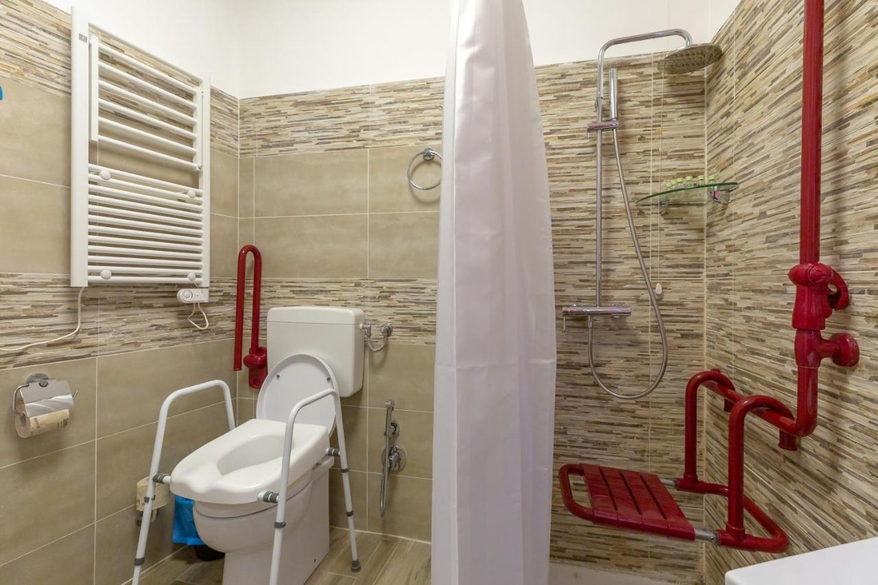 Flatinrome Trastevere Deluxe Rooms - Green Patio Eksteriør bilde