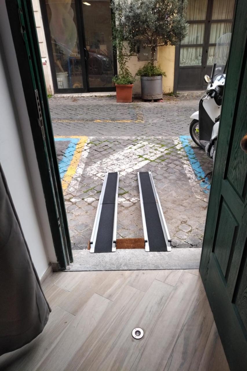 Flatinrome Trastevere Deluxe Rooms - Green Patio Eksteriør bilde