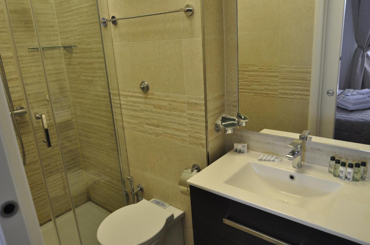 Flatinrome Trastevere Deluxe Rooms - Green Patio Eksteriør bilde