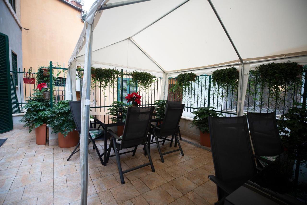 Flatinrome Trastevere Deluxe Rooms - Green Patio Eksteriør bilde